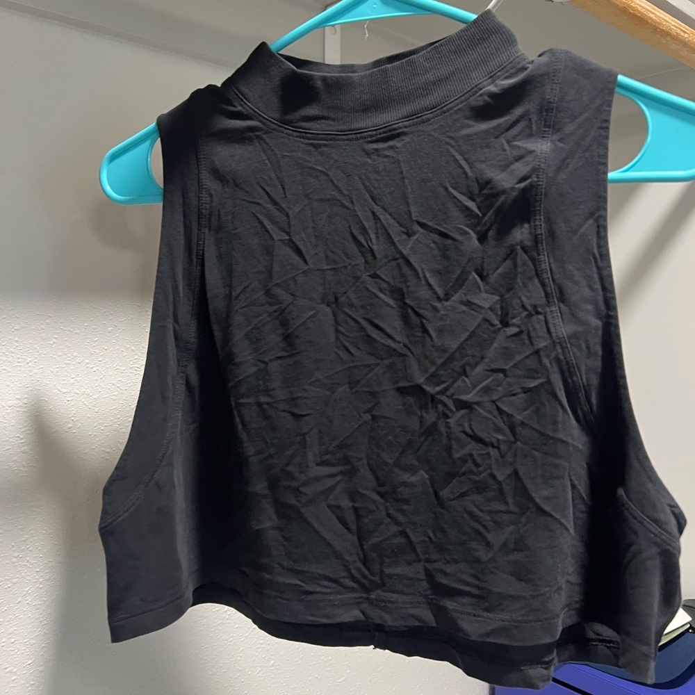 Lululemon Muscle Tank High Neck